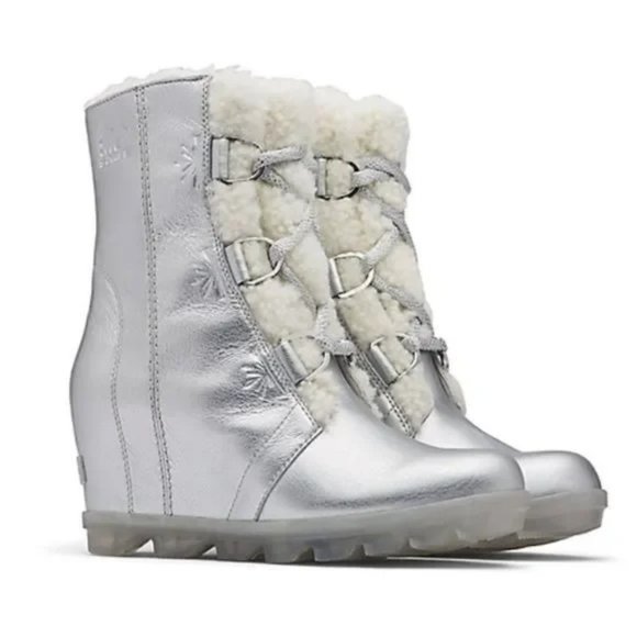 Sorel Shoes - NEW Disney x Sorel Joan of Arctic Wedge Frozen II Silver Metallic Boots Sz 7.5